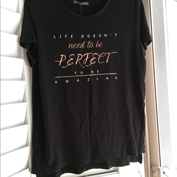 Brand new T-shirt top never worn. Extra large - Picture 6 of 12
